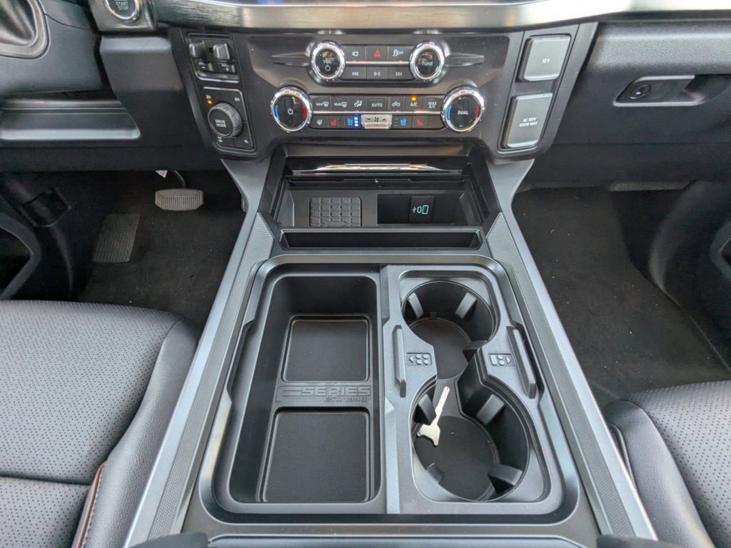 New 2026 Ford F250 Lariat w/ Chrome Package image 24