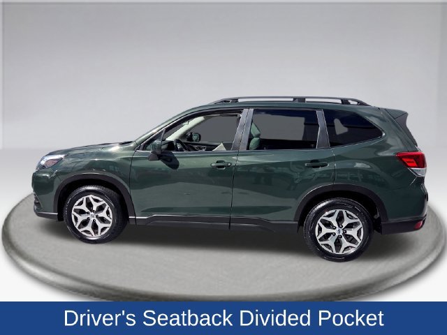Used 2023 Subaru Forester Premium AWD/4WD image 17