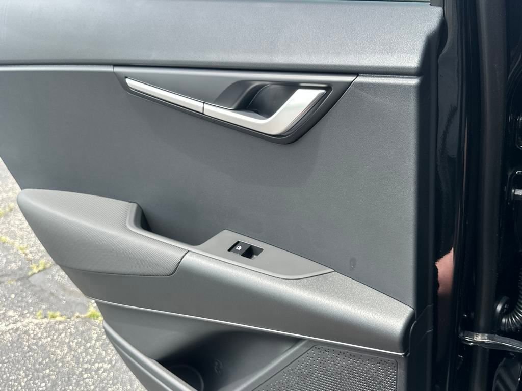 New 2025 Kia Niro EX Touring image 14