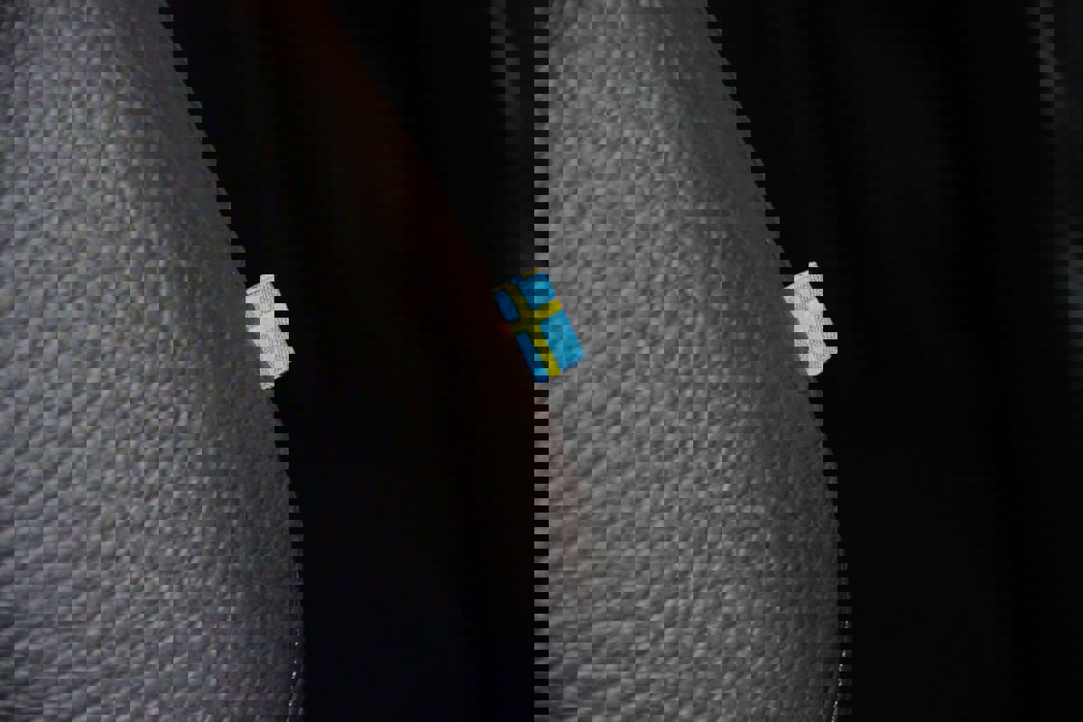 Used 2025 Volvo V60 B5 Cross Country Plus image 16