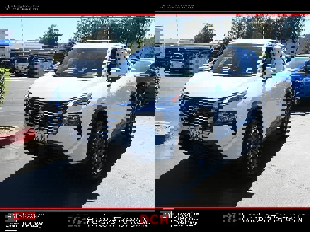 Used 2026 Nissan Rogue SV image 1