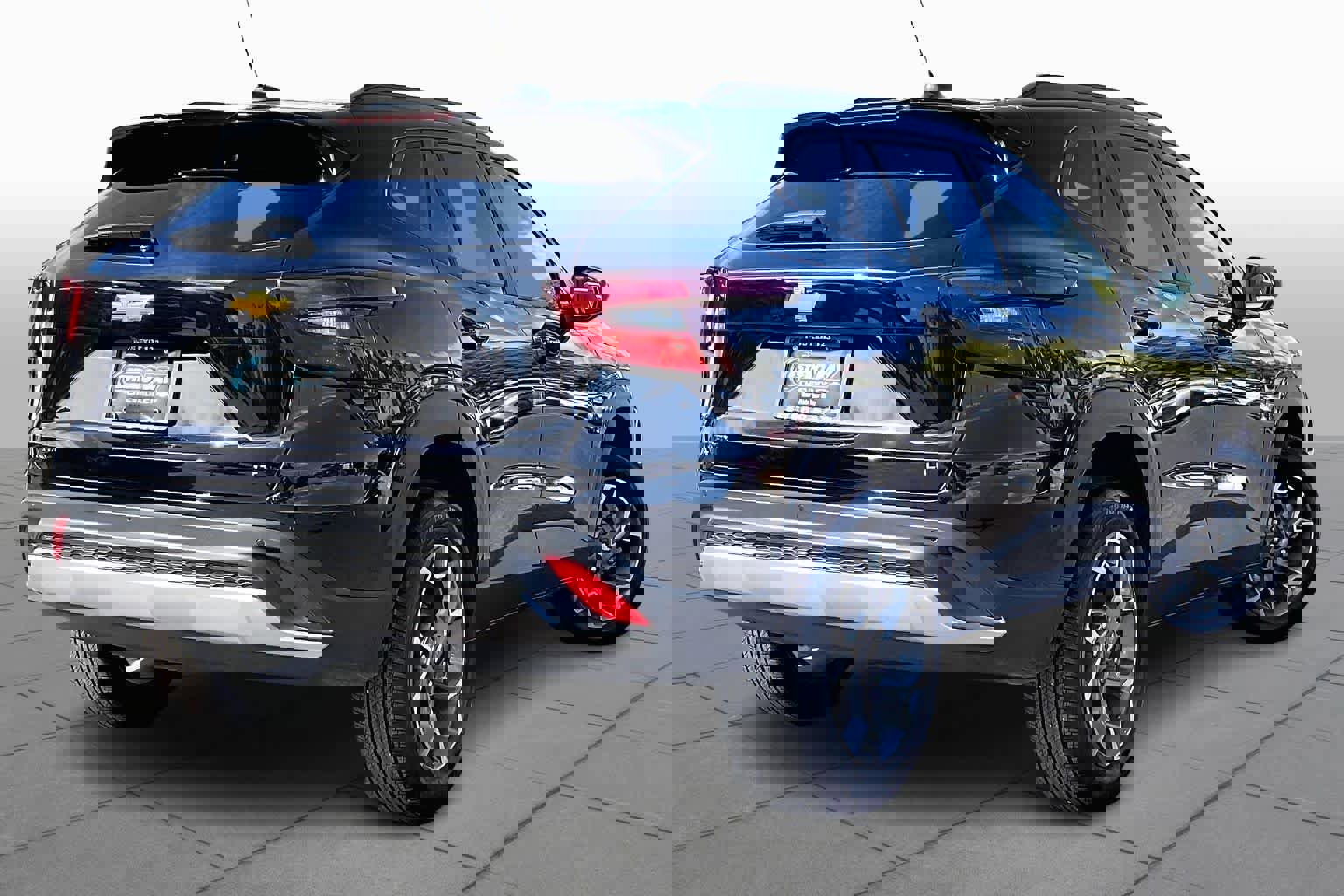 Certified 2024 Chevrolet Trax LT w/ Driver Confidence Package image 12