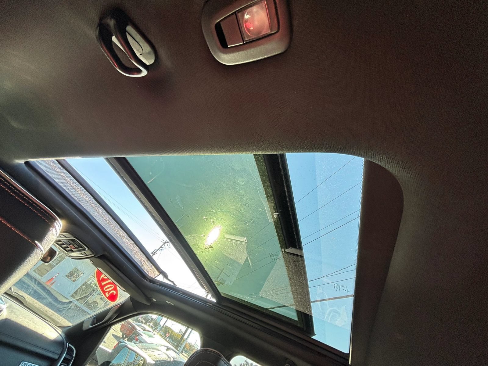 Used 2019 RAM 1500 Laramie AWD/4WD image 22