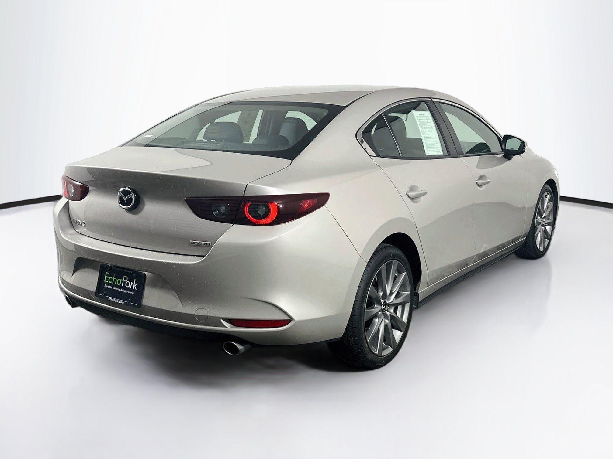 Used 2024 MAZDA MAZDA3 s FWD image 9