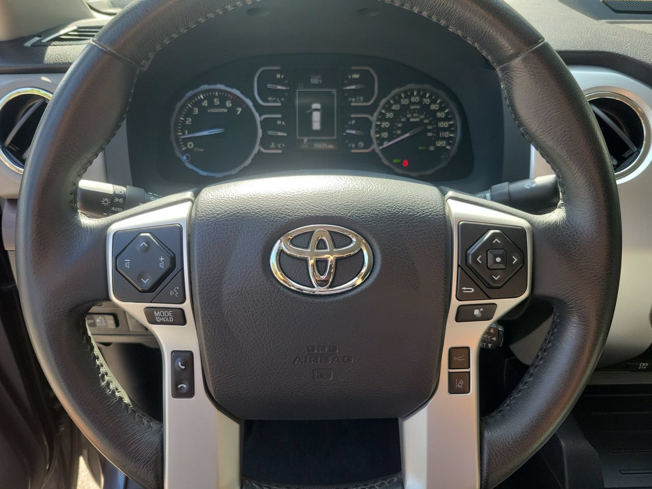 Used 2020 Toyota Tundra Limited w/ Limited Premium Package RWD image 17