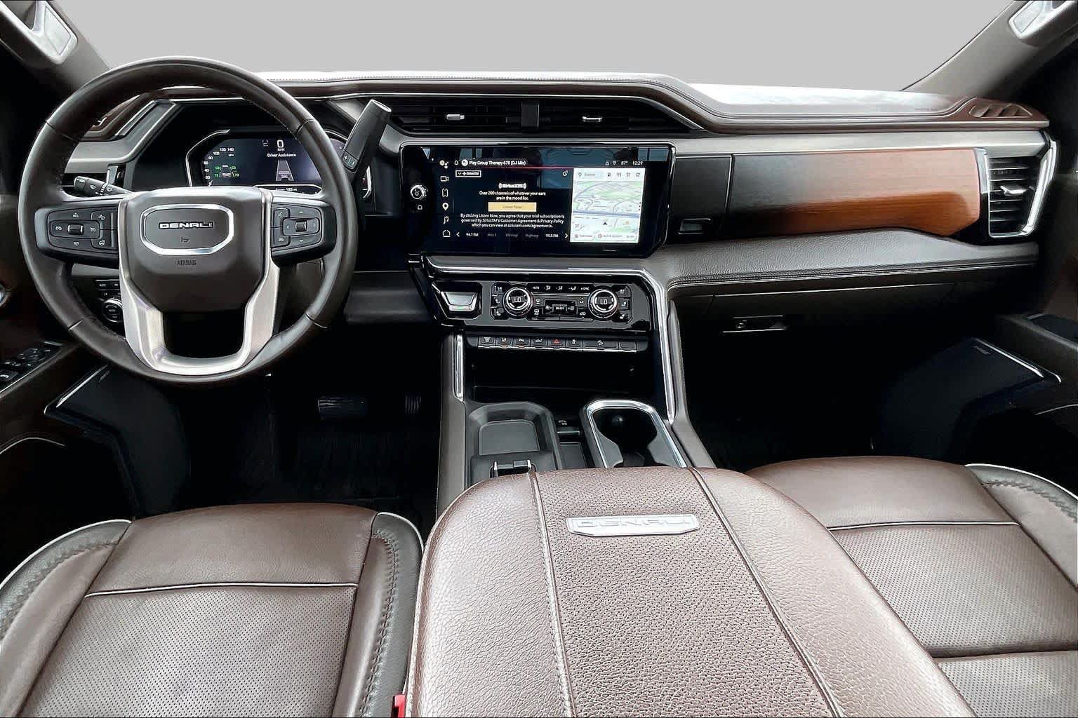 Used 2024 GMC Sierra 2500 Denali w/ Technology Package AWD/4WD image 16