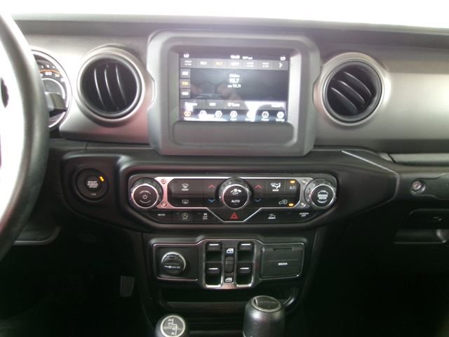 Used 2021 Jeep Gladiator Sport image 15