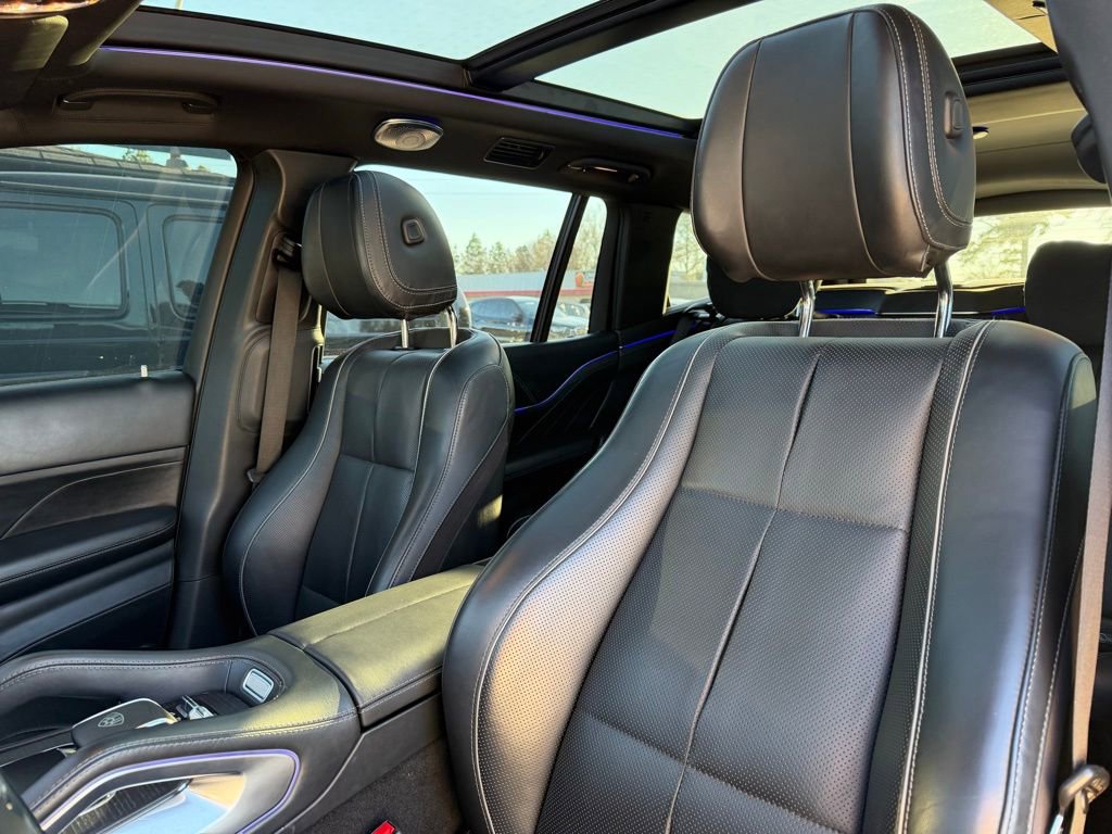 Used 2021 Mercedes-Benz Maybach GLS 600 4MATIC image 10