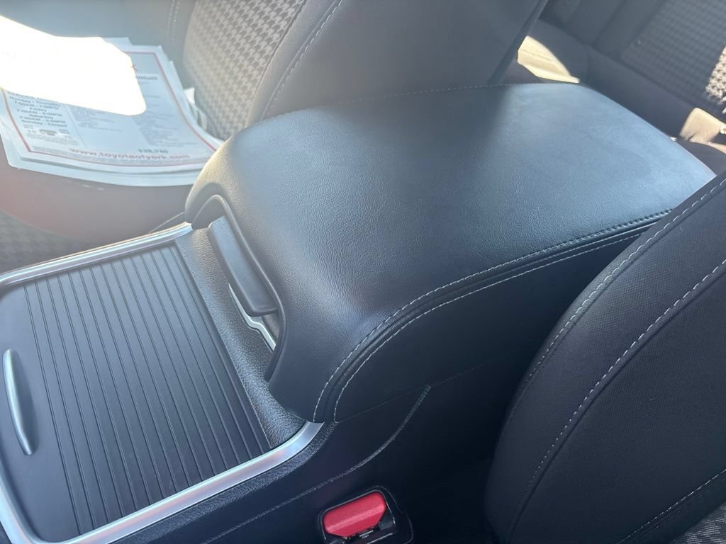 Used 2023 Dodge Charger SXT w/ Cold Weather Package RWD image 38