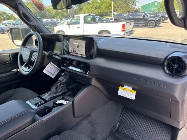 Used 2025 Toyota Land Cruiser 1958 image 13