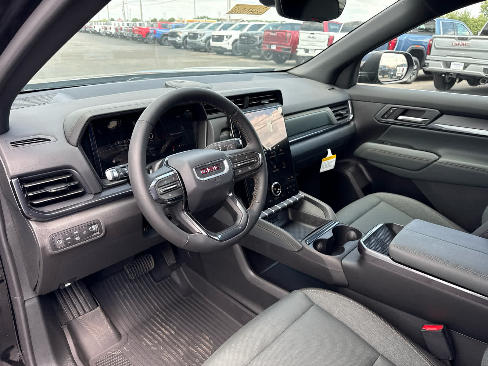 New 2027 GMC Terrain AT4 w/ Technology Package II AWD/4WD image 13