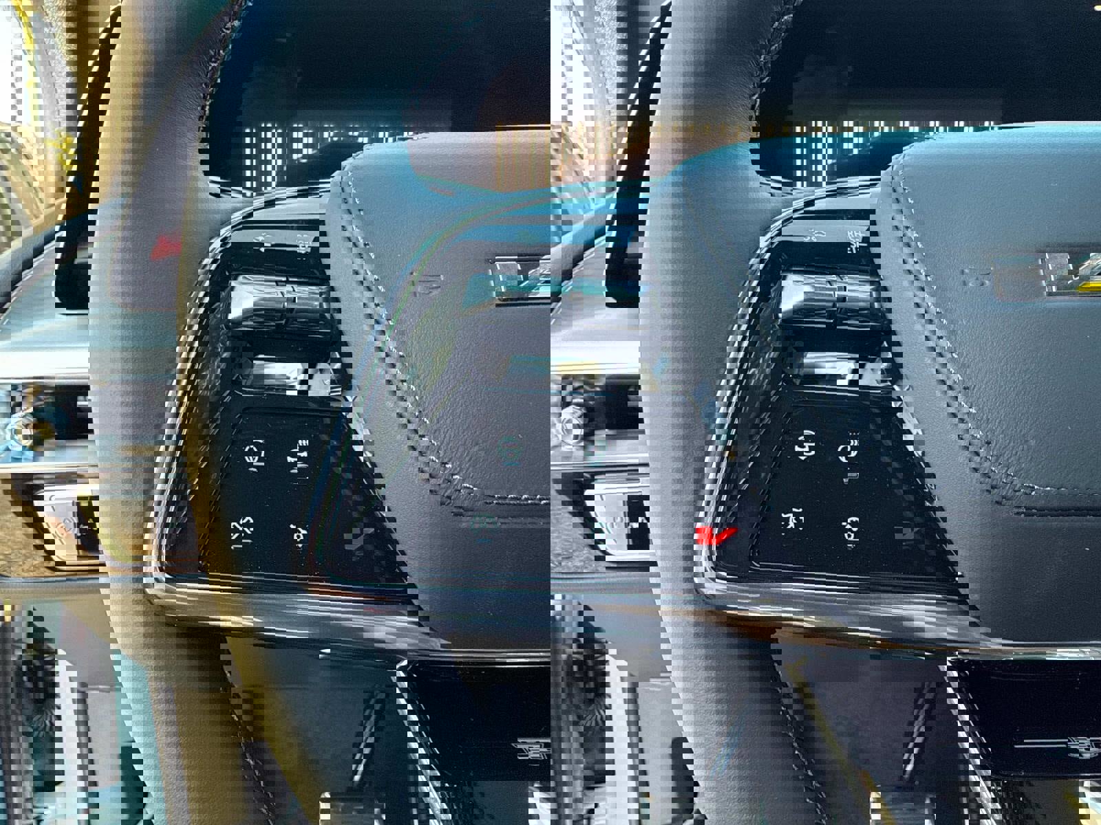 New 2026 Cadillac Lyriq V w/ Exterior Carbon Fiber Package image 24