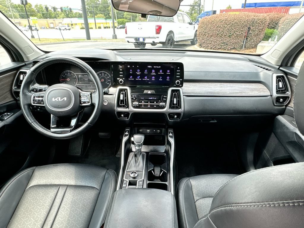 Used 2022 Kia Sorento X-Line EX AWD/4WD image 3