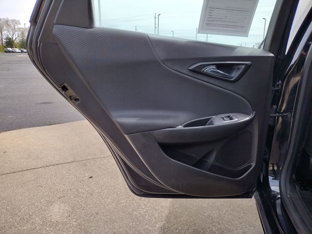 Used 2022 Chevrolet Malibu RS w/ LPO, Floor Liner Package FWD image 11