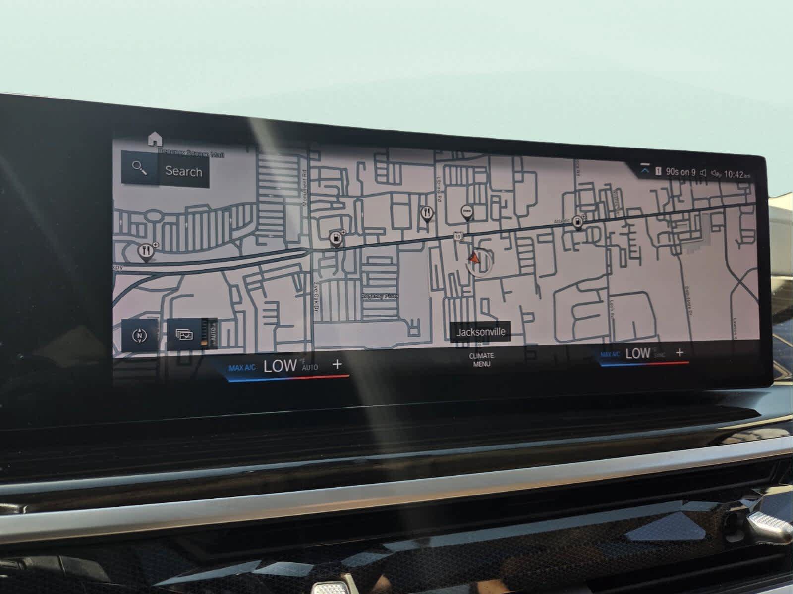 Used 2023 BMW X7 xDrive40i w/ Premium Package AWD/4WD image 30