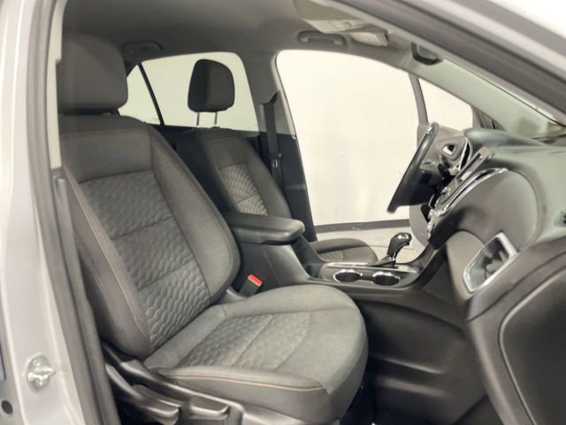 Used 2020 Chevrolet Equinox LT w/ Driver Convenience Package image 27