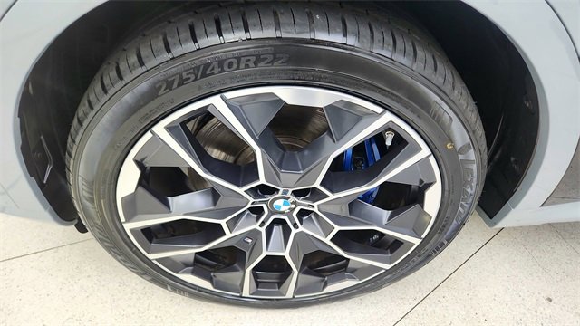 Used 2025 BMW X7 M60i image 63