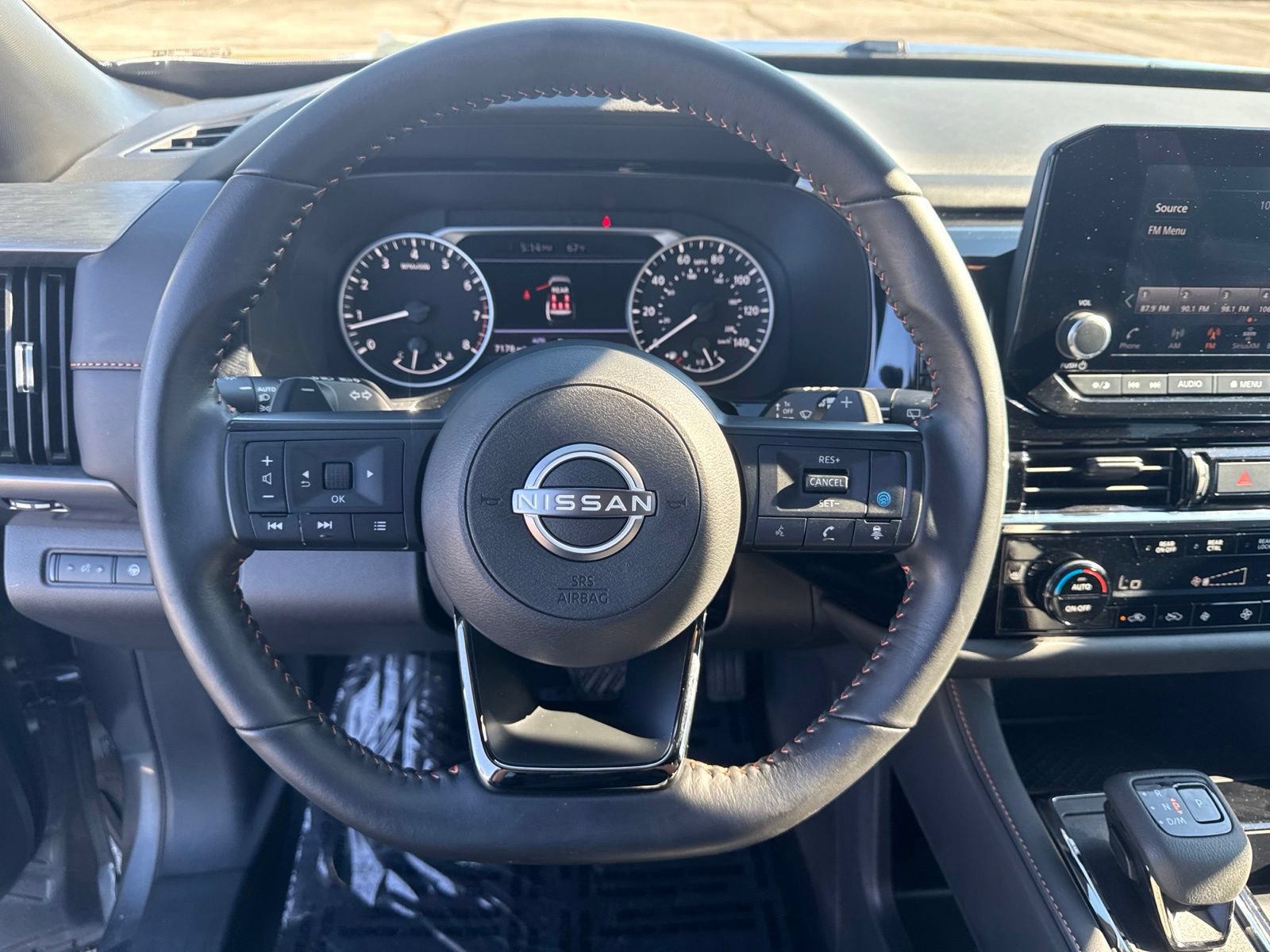 Used 2025 Nissan Pathfinder Rock Creek AWD/4WD image 18