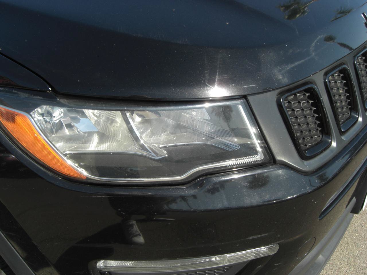 Used 2021 Jeep Compass Latitude w/ Sun and Sound Group AWD/4WD image 18