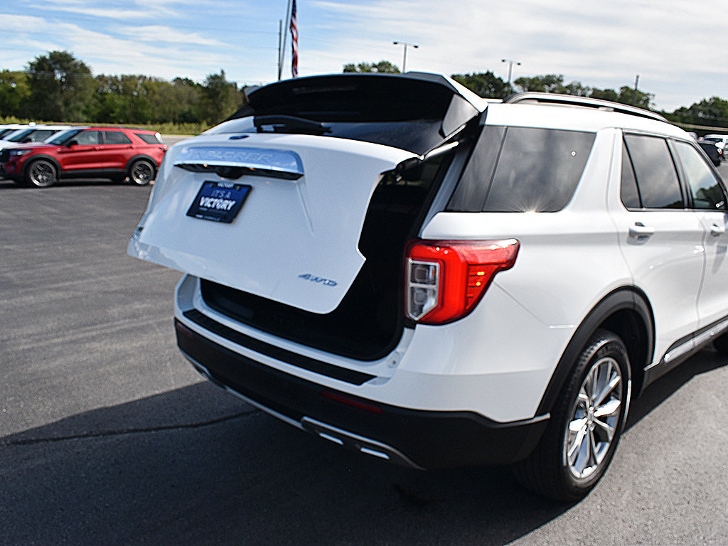 Used 2024 Ford Explorer XLT w/ Equipment Group 202A AWD/4WD image 29