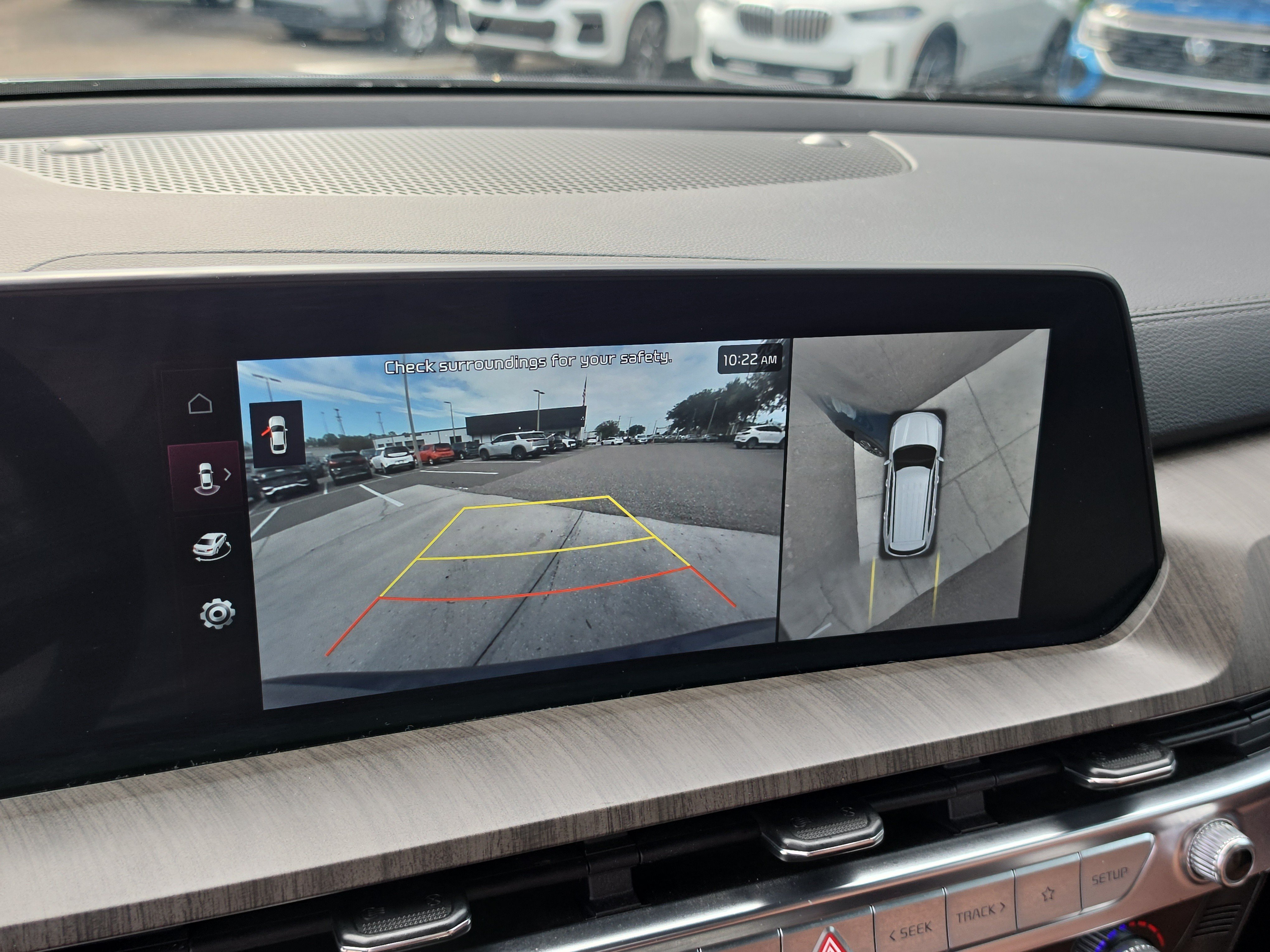 Used 2024 Kia Telluride SX w/ Towing Package FWD image 26