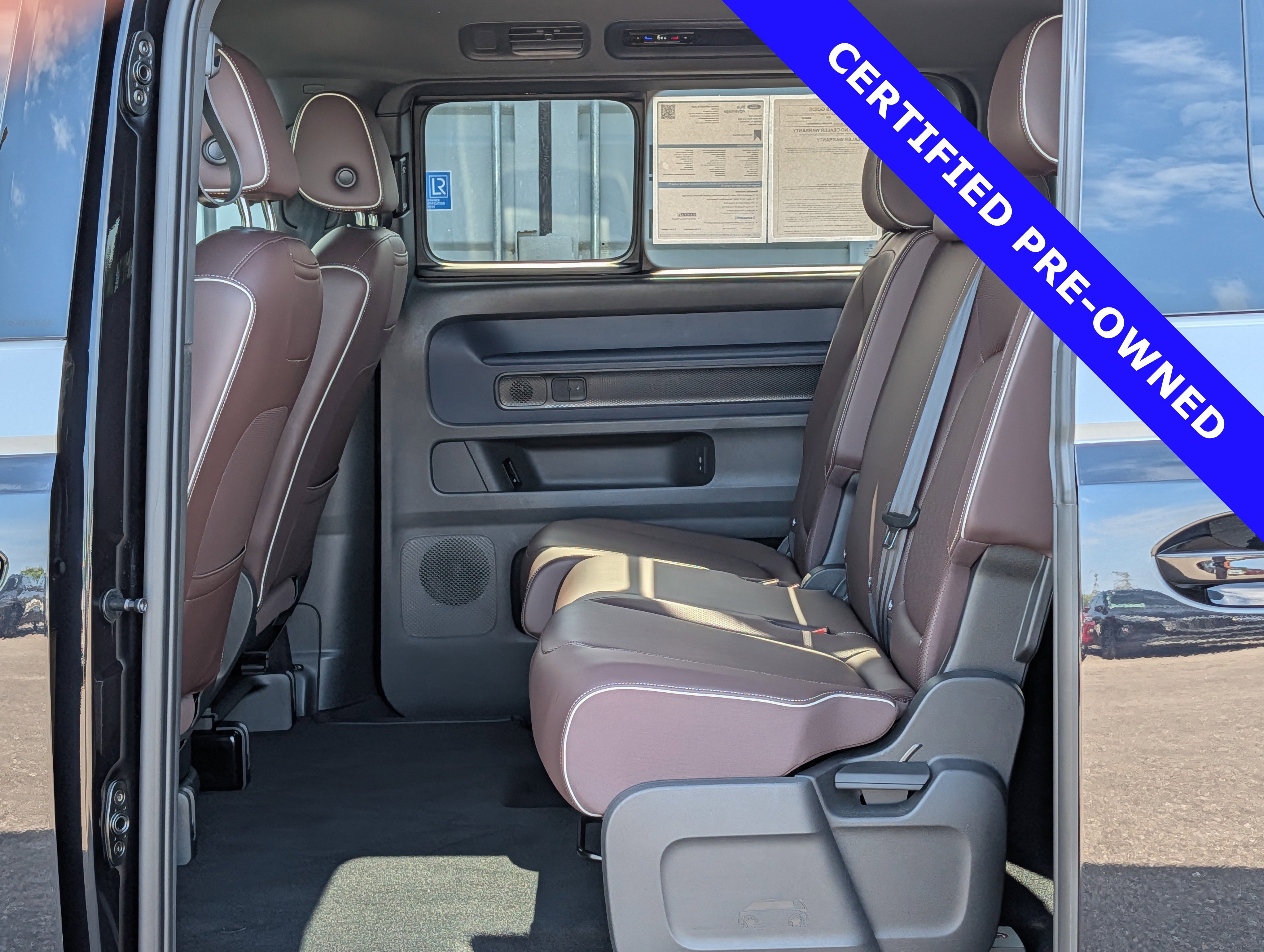 Used 2025 Volkswagen ID. Buzz Pro S RWD image 15