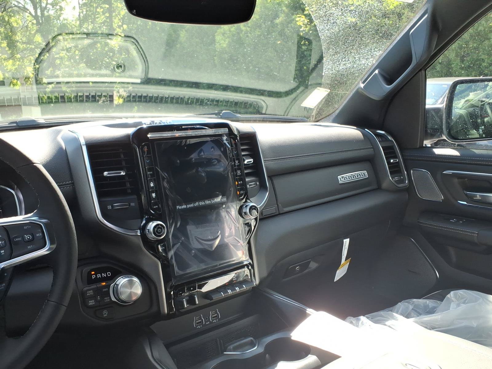 New 2027 RAM 1500 Laramie w/ Night Edition AWD/4WD image 10