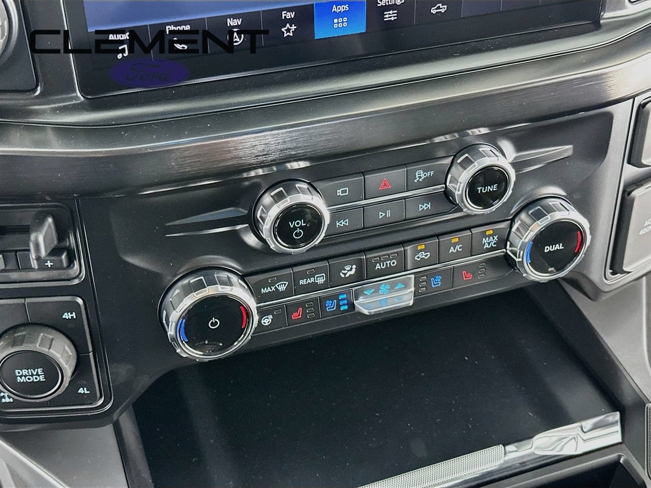 New 2026 Ford F250 Lariat w/ Black Appearance Package AWD/4WD image 20