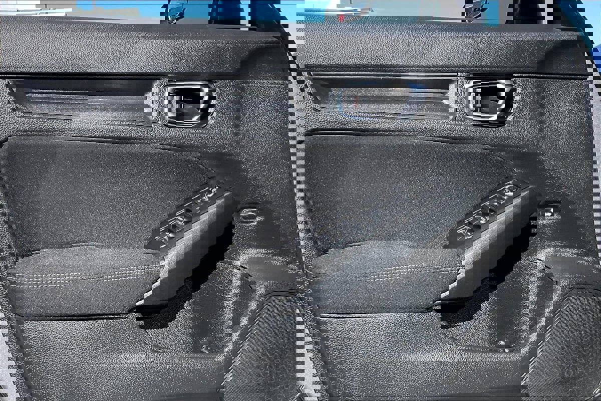 Used 2023 Honda Civic Sport image 19