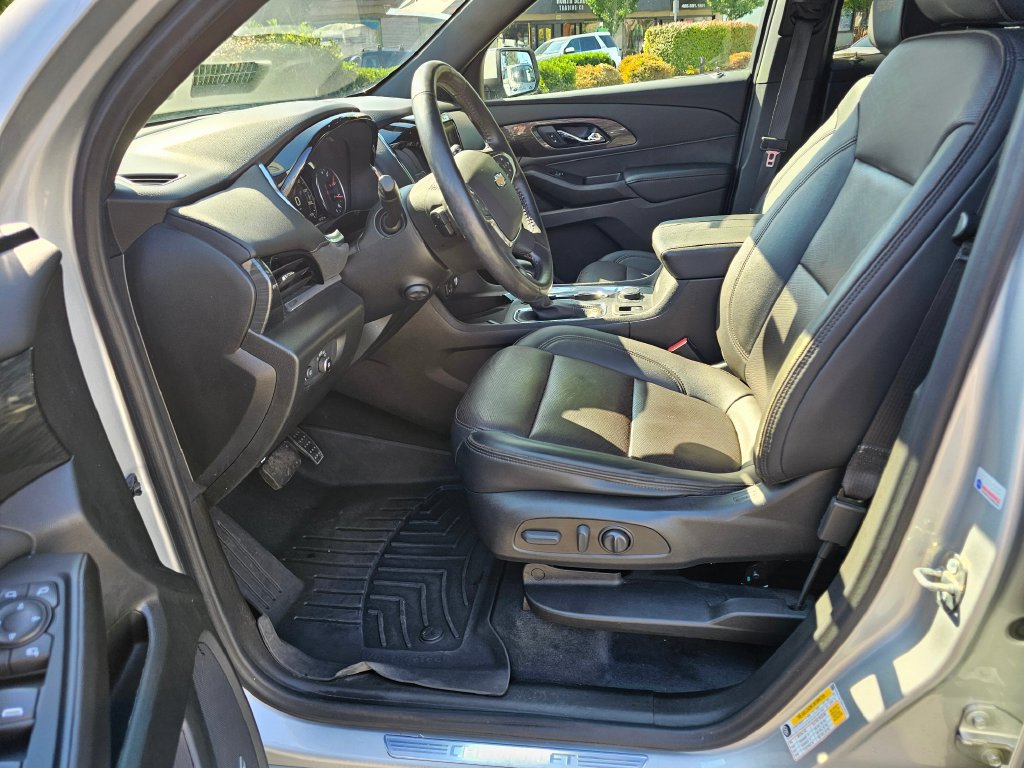 Used 2022 Chevrolet Traverse High Country AWD/4WD image 24