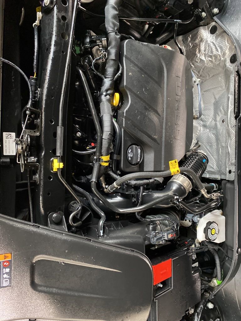 Used 2024 Chevrolet Trax LT w/ LT Convenience Package image 9