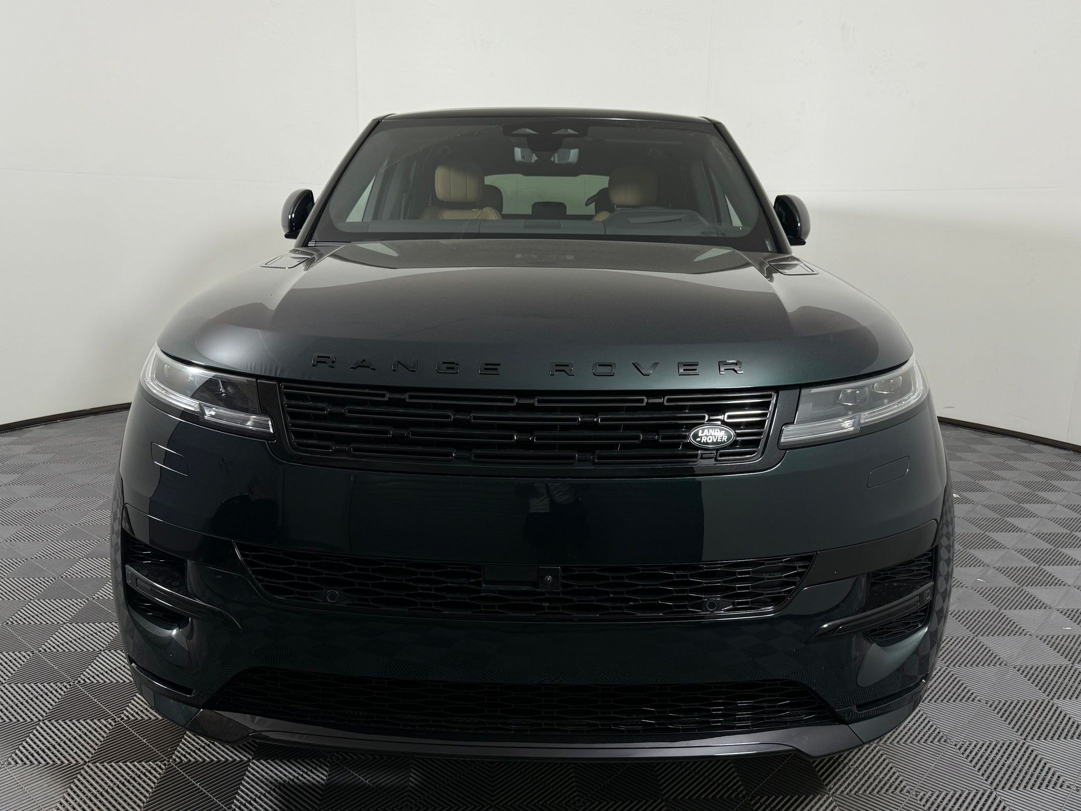 New 2026 Land Rover Range Rover Sport Dynamic SE AWD/4WD image 6