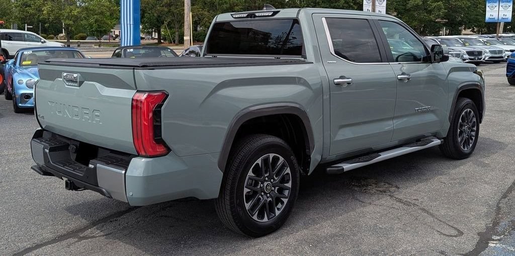 Used 2024 Toyota Tundra Limited AWD/4WD image 6