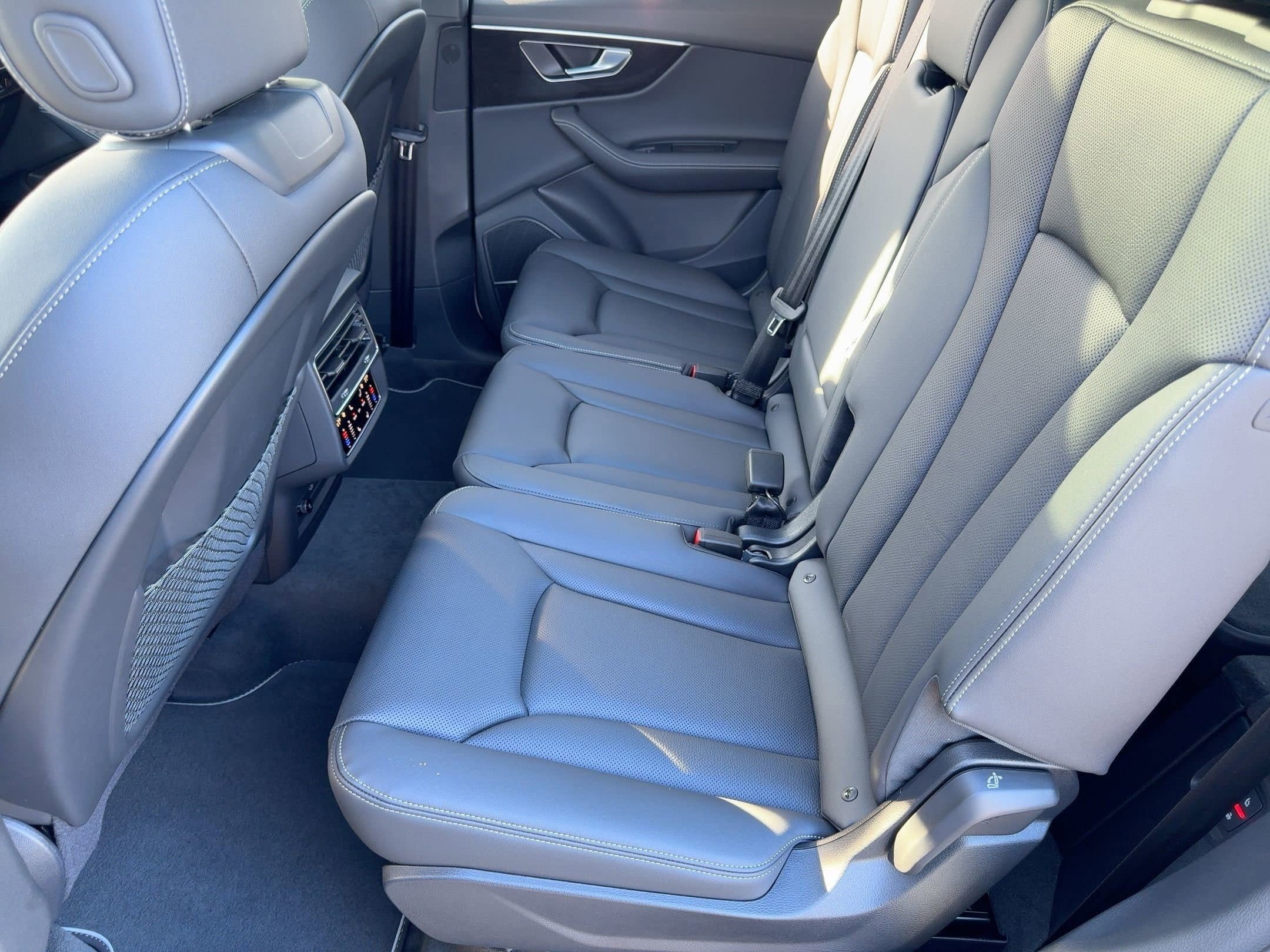 New 2026 Audi Q7 3.0T Premium Plus AWD/4WD image 15