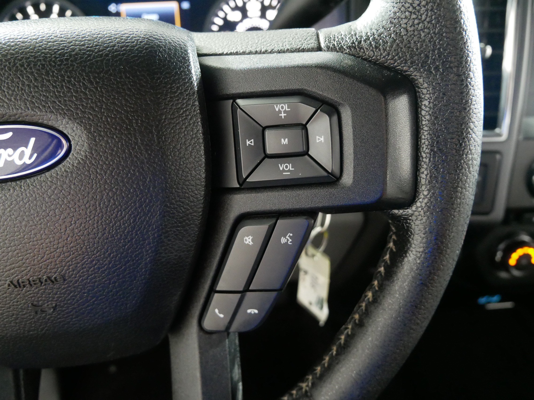 Used 2016 Ford F150 XLT w/ Equipment Group 302A Luxury AWD/4WD image 28