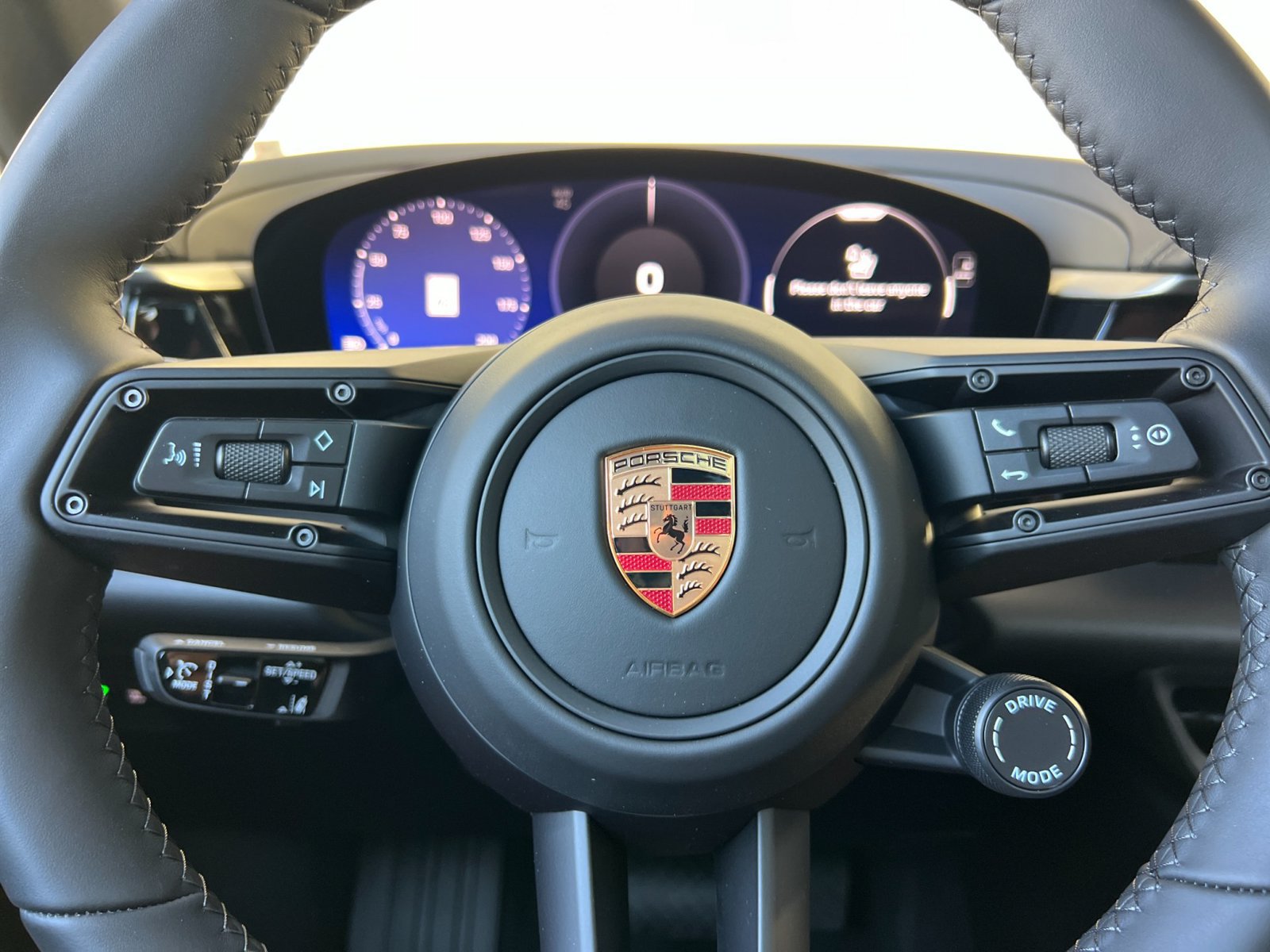 New 2026 Porsche Macan 4 Electric AWD/4WD image 28