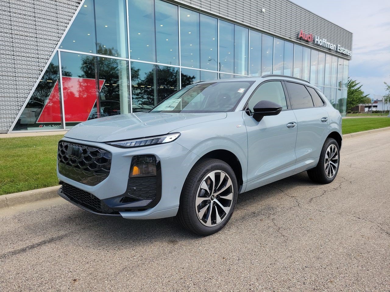 New 2026 Audi Q3 quattro 2.0T AWD/4WD image 23