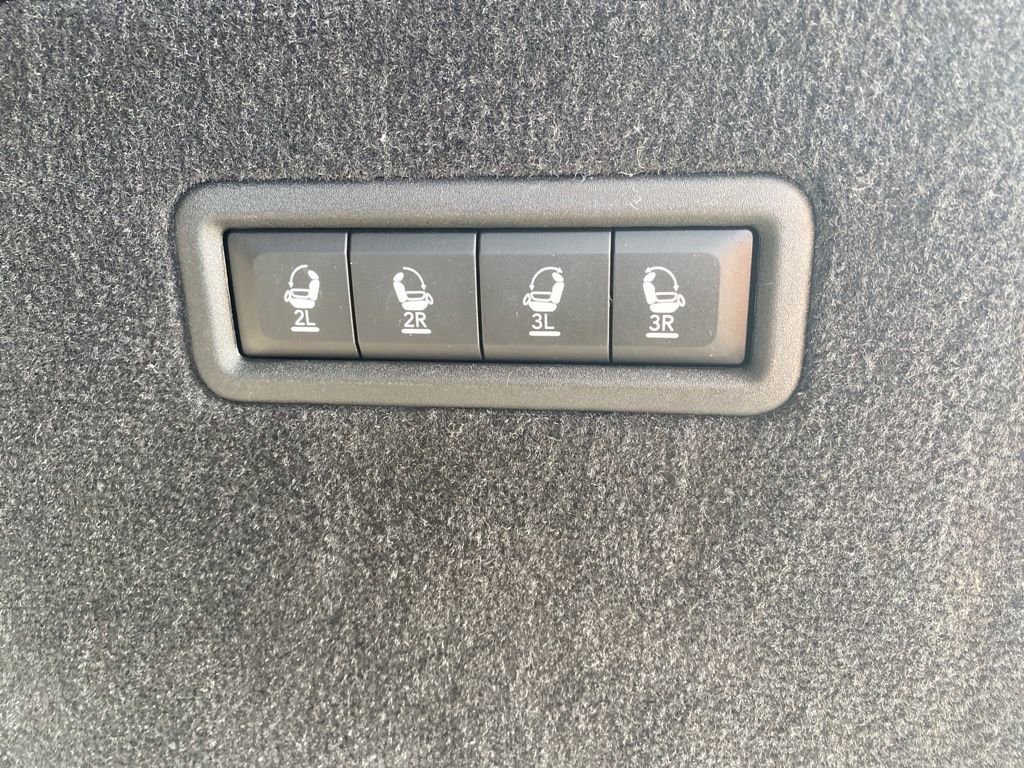 Used 2022 Jeep Grand Wagoneer Series III image 47