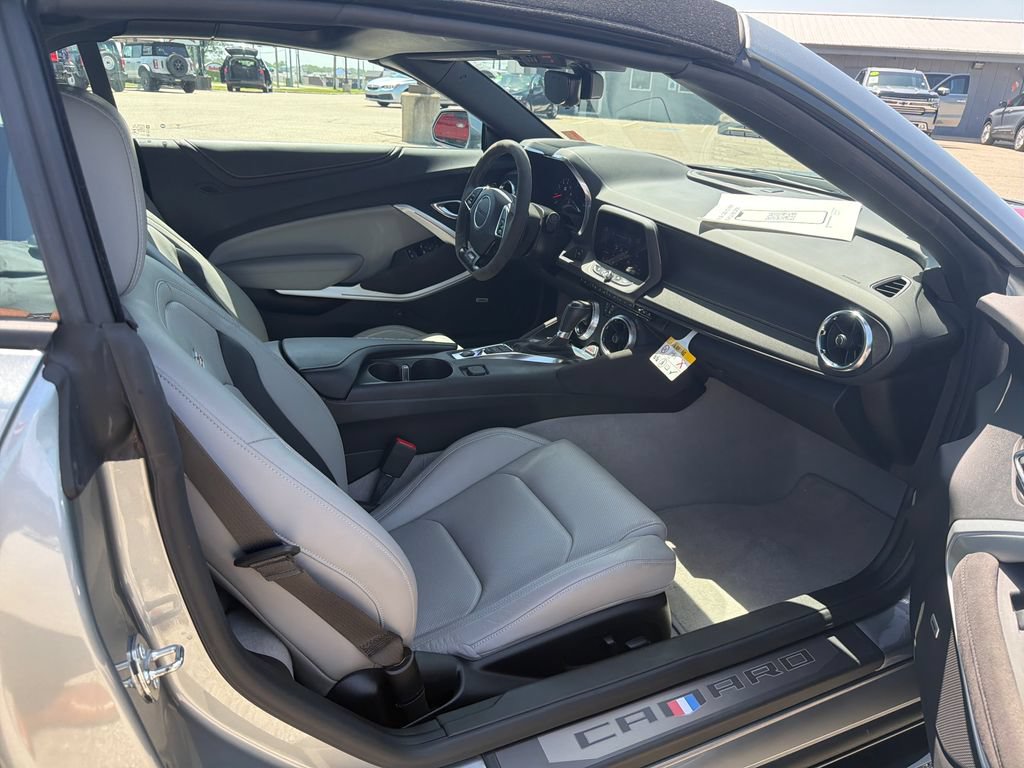 Used 2023 Chevrolet Camaro SS RWD image 19