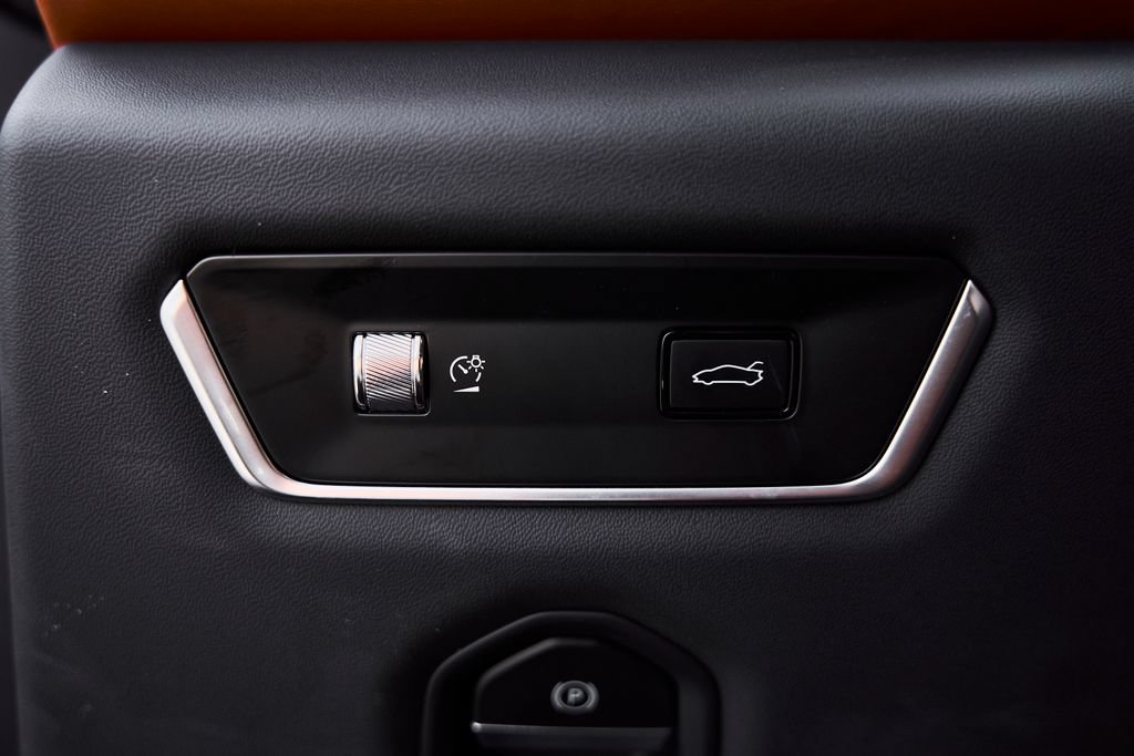 Used 2026 Lotus Emira RWD image 45