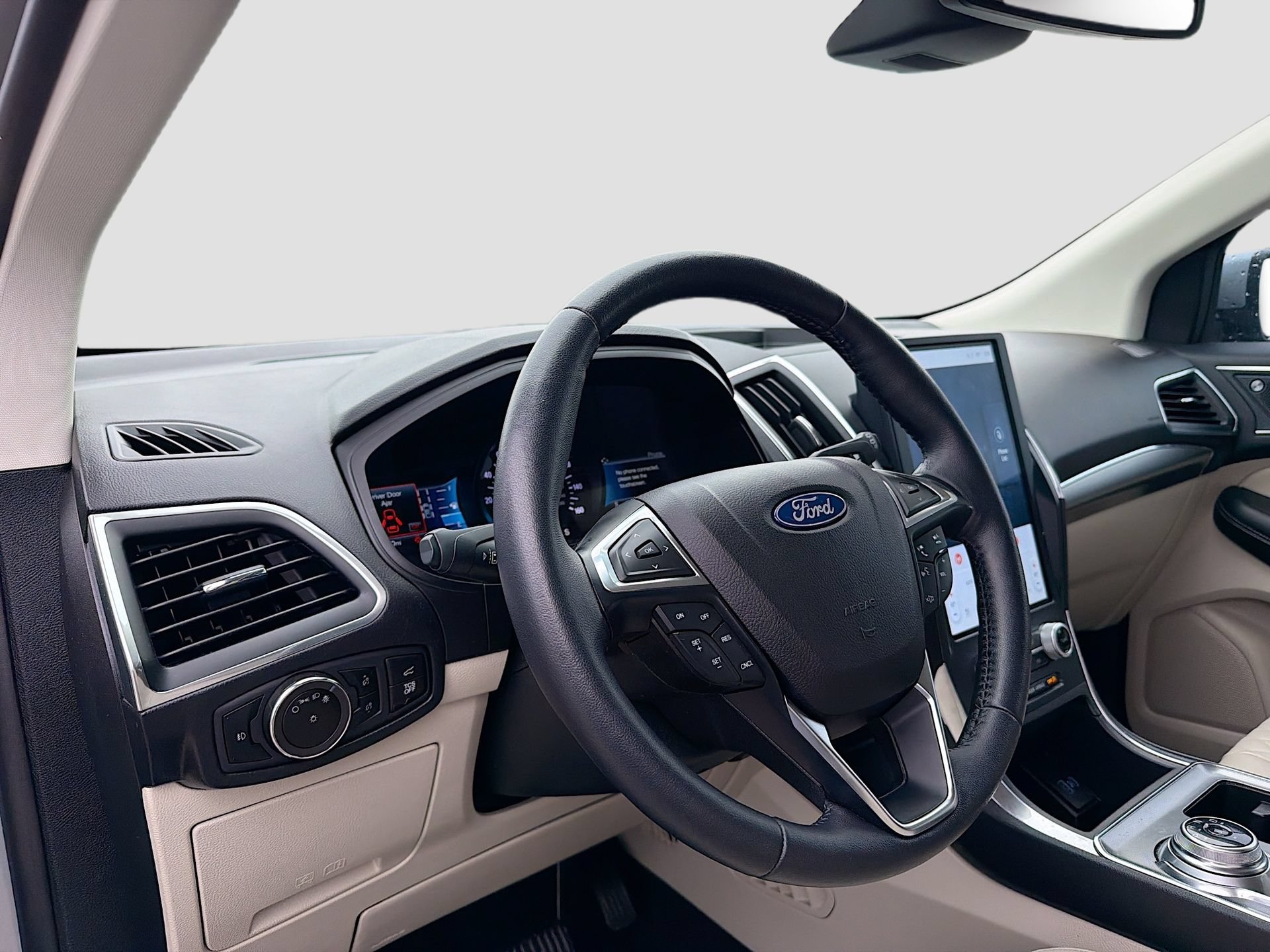 Certified 2023 Ford Edge Titanium AWD/4WD image 13