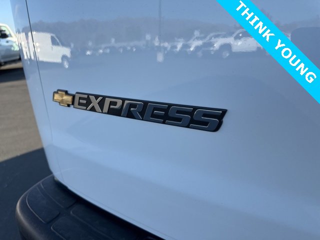 New 2025 Chevrolet Express 2500 w/ Enhanced Convenience Package image 10