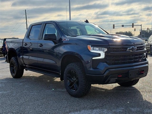 Used 2022 Chevrolet Silverado 1500 LT Trail Boss image 9