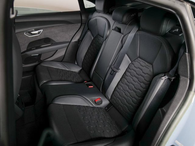 Used 2023 Audi e-tron GT Premium Plus w/ Performance Package AWD/4WD image 11