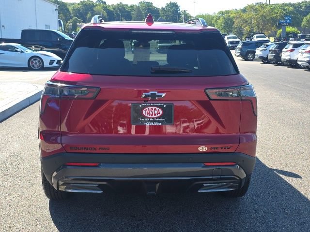 Used 2025 Chevrolet Equinox ACTIV AWD/4WD image 3