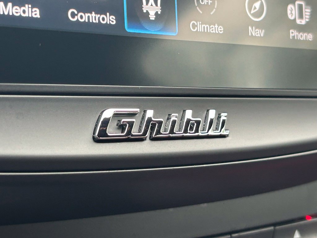 Used 2020 Maserati Ghibli RWD image 47