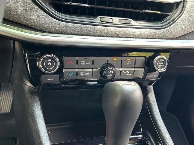 Certified 2023 Jeep Compass Latitude AWD/4WD image 28