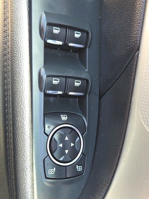 Used 2017 Ford Explorer XLT w/ Equipment Group 202A AWD/4WD image 23