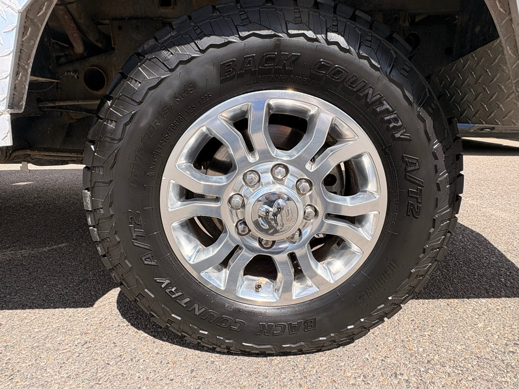 Used 2017 RAM 3500 Laramie w/ Cold Weather Group AWD/4WD image 10