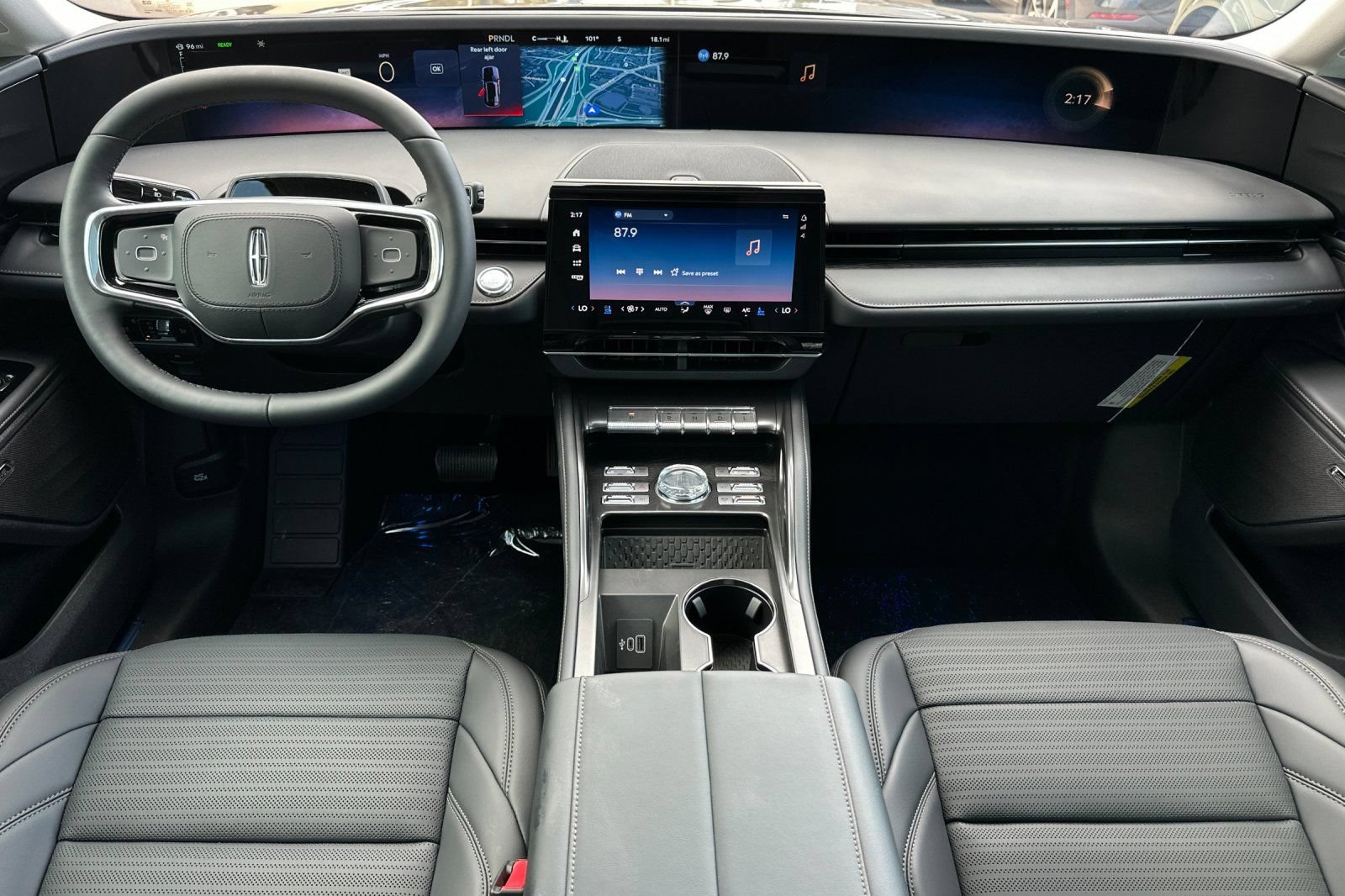 New 2026 Lincoln Nautilus Reserve w/ Jet Appearance Package AWD/4WD image 12